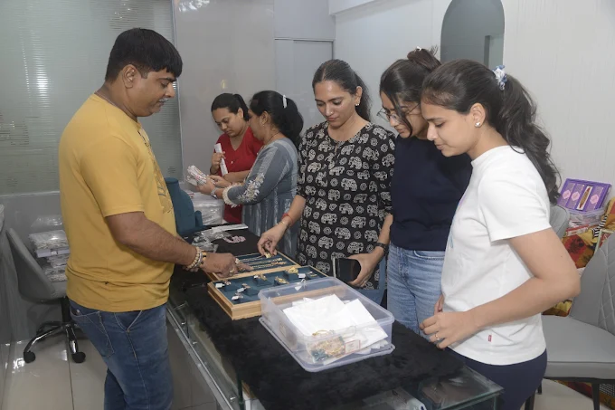 Niranjana Jewellery House Sales Partner